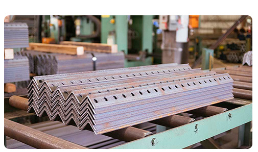 ঢালাই কার্বন ইস্পাত কোণ বার 75X75X8mm 2.0mm হালকা ইস্পাত সমান কোণ 5